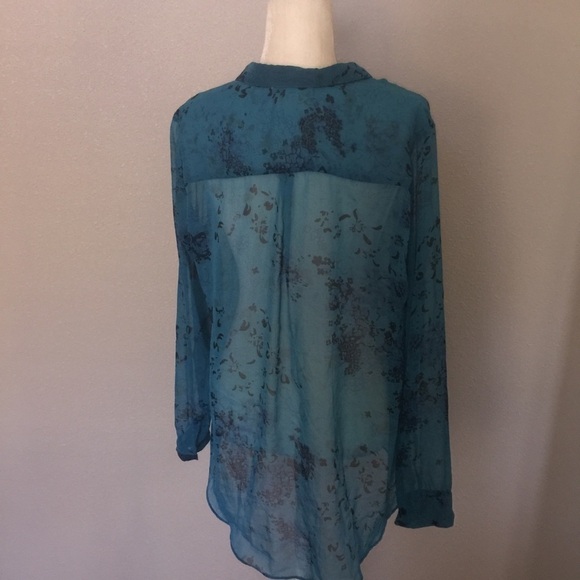 Urban Outfitters Staring at Stars Chiffon Button-Down Blouse - Picture 3 of 4